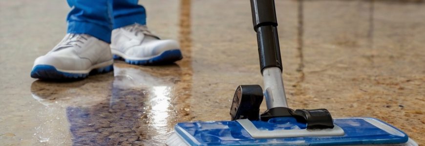 A cleaner using a floor cleaning machine